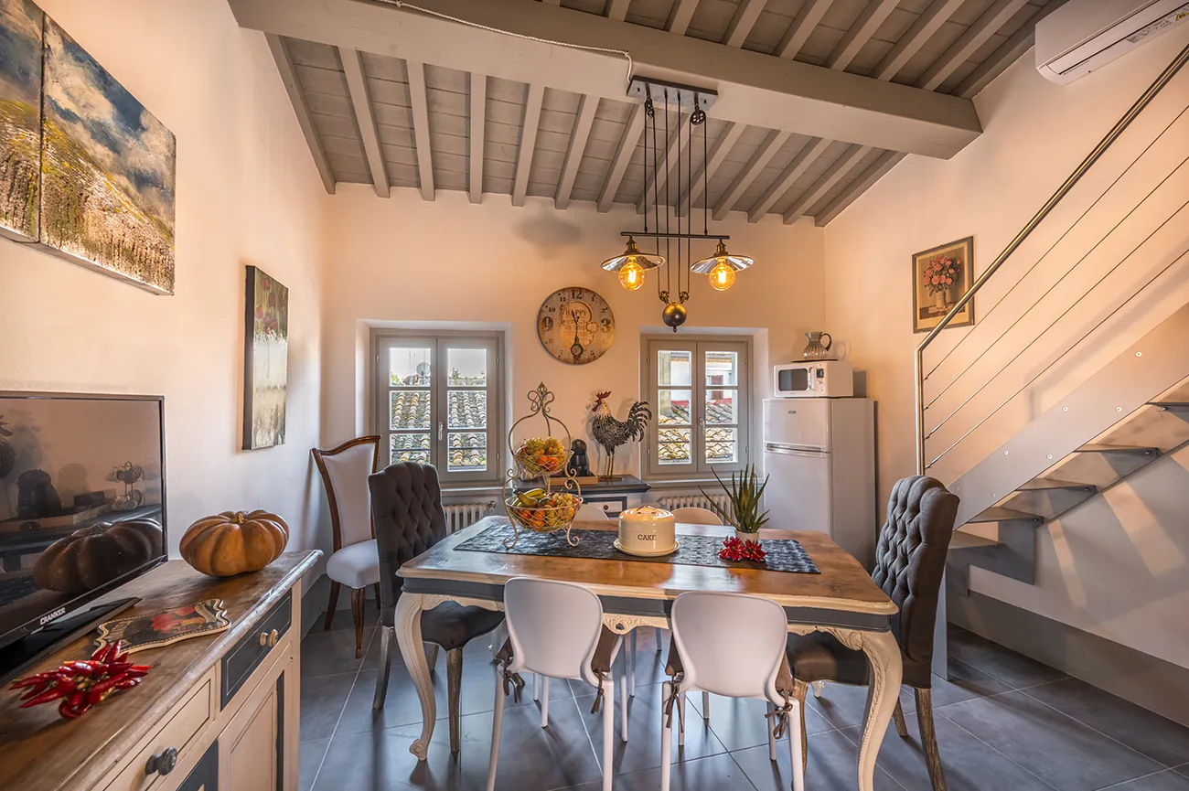 Dettagli di arredo fotografati per immobile di pregio