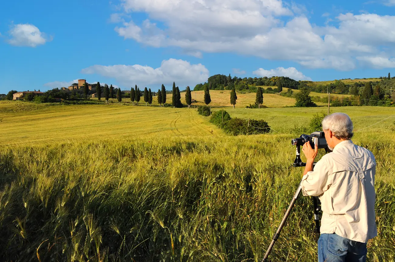 Esperienza fotografica privata in Val d'Orcia con fotografo locale