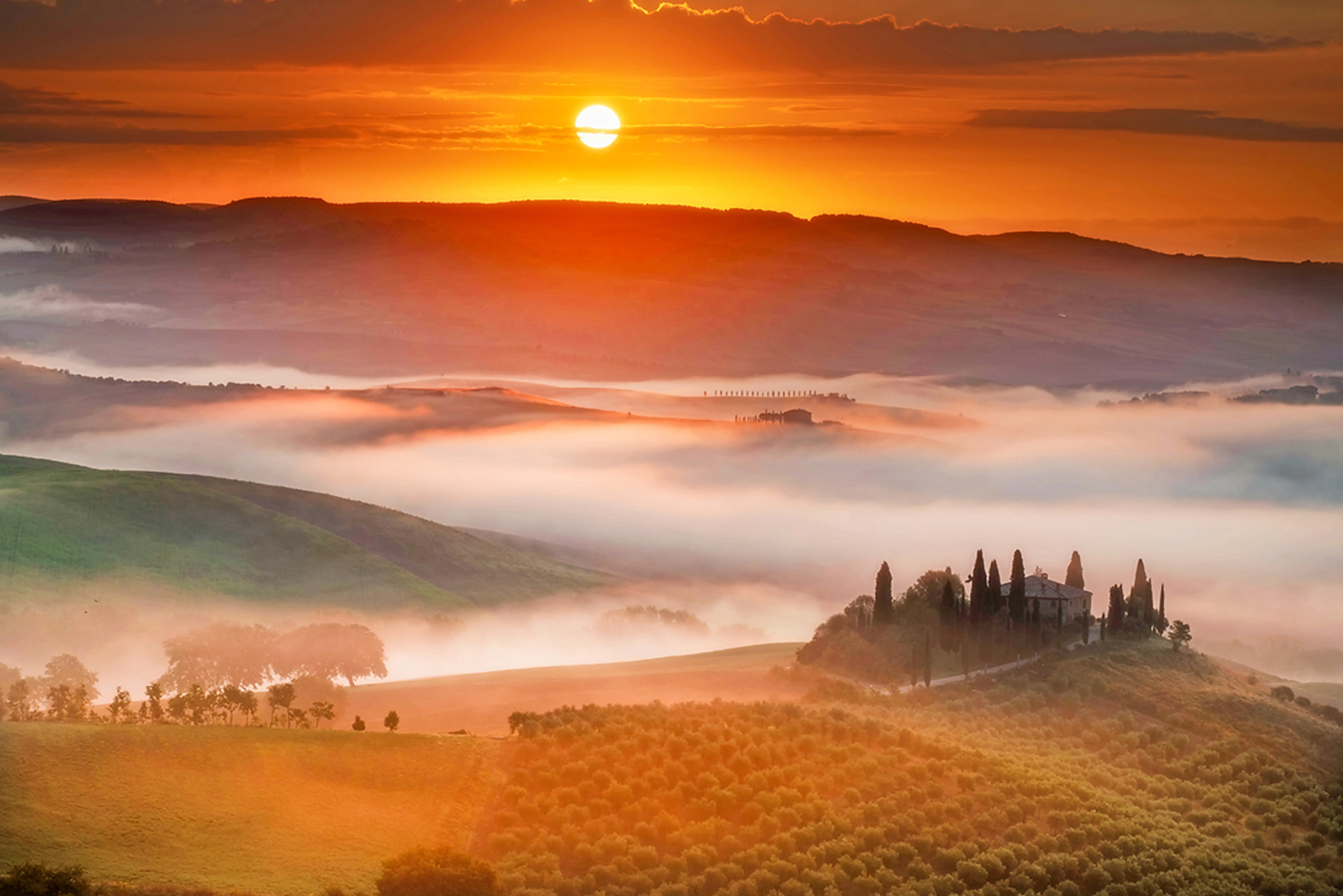 Fotografia di paesaggio al tramonto durante un tour fotografico in Toscana